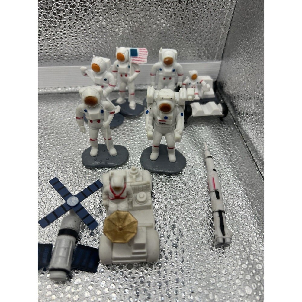 K & M Nasa Astronauts 2" Pvc Figures/Cake Topper Lot Of 7 ☆ Preowned